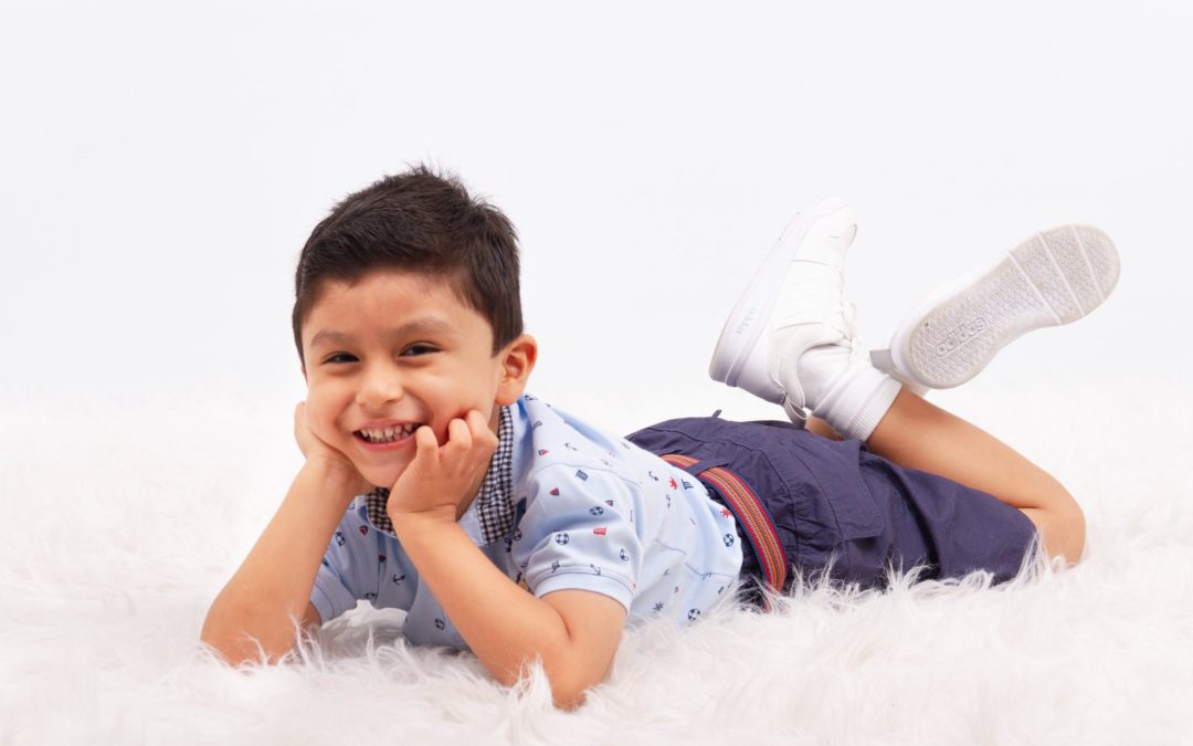 Estudio Fotográfico para Familias en La Punta: Captura la Magia del Mar en tus Retratos Familiares